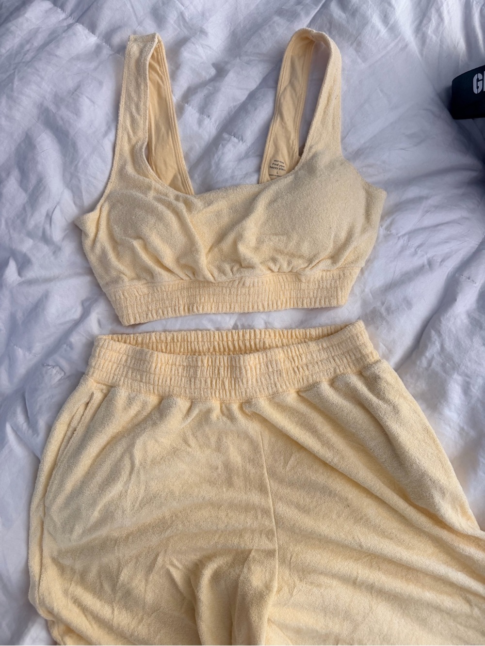 Gilly Hicks Pale Yellow Terry Lounge Set